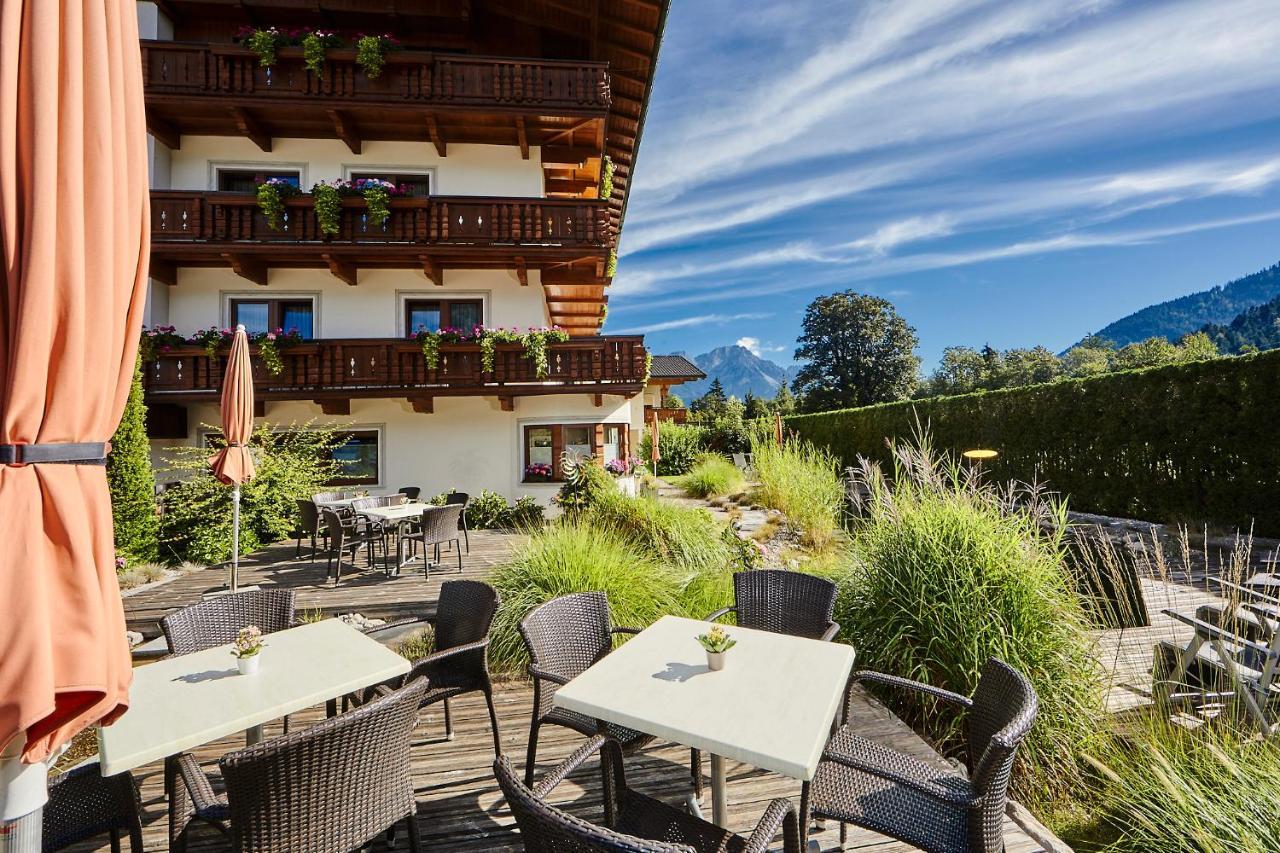 Aparthotel Bergland Soll Bagian luar foto
