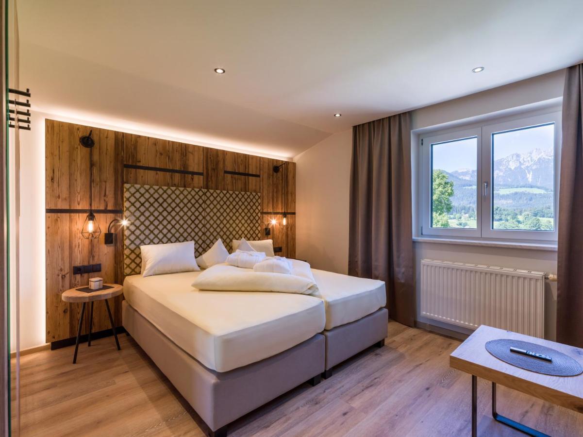 Aparthotel Bergland Soll Bagian luar foto